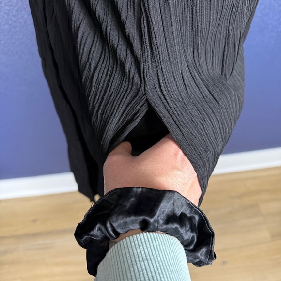 MM Lafleur The Devlin Dress—Pleated Jersey, Black, Size 14 - Picture 7 of 10